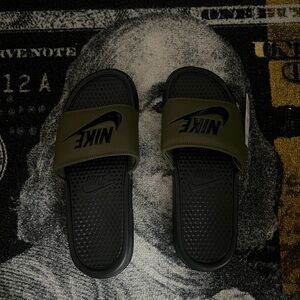 Nike Benassi JDI Slide